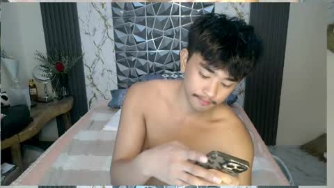 jr_exclusive online show from May 2, 12:41 pm