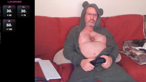 Snapshot of jrnps chatting on January 1, 9:28 am DaddyChat online show from January 1, 9:28 am