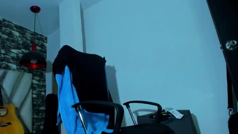 juan_jsmith online show from October 19, 5:12 am