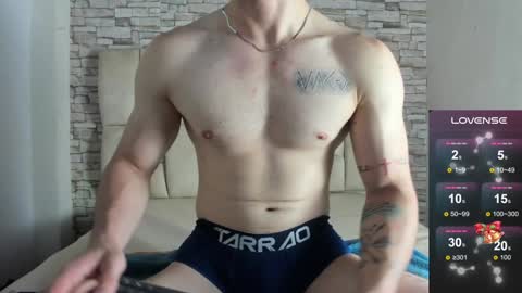 Snapshot of juan_prior chatting on December 5, 2:00 pm JUAN online show from December 5, 2:00 pm