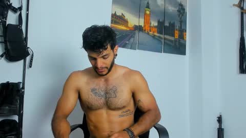 Juan Esteban online show from November 16, 12:57 am