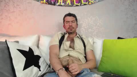 Juan k online show from October 12, 2:33 pm