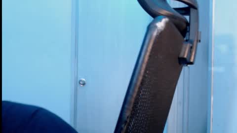 juanmres online show from October 15, 4:09 am