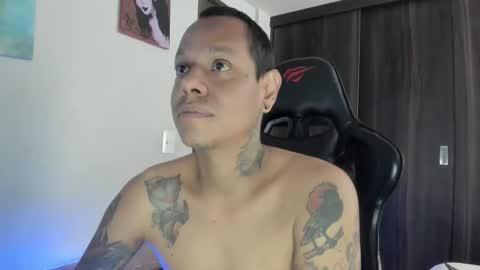 juanpt69 online show from December 24, 8:05 pm