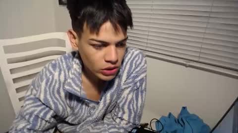 Snapshot of juicy_boy22 chatting on January 22, 2:59 am Miguel online show from January 22, 2:59 am