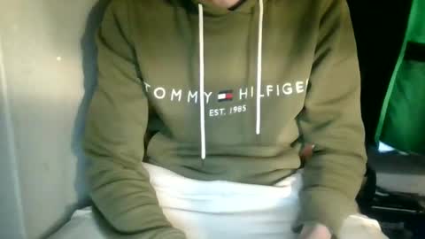 Snapshot of juju78juju chatting on February 28, 9:01 pm juju78juju online show from February 28, 9:01 pm