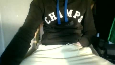 Snapshot of juju78juju chatting on March 6, 8:48 pm juju78juju online show from March 6, 8:48 pm