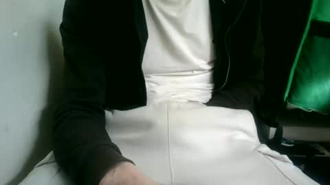 Snapshot of juju78juju chatting on February 26, 11:09 am juju78juju online show from February 26, 11:09 am