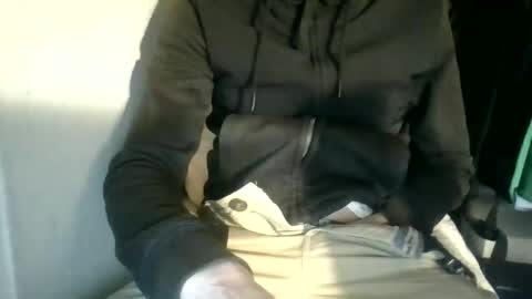 Snapshot of juju78juju chatting on February 24, 7:41 pm juju78juju online show from February 24, 7:41 pm