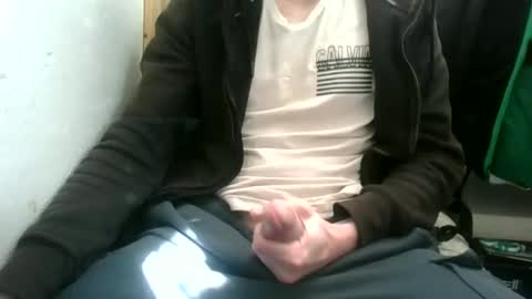 Snapshot of juju78juju chatting on February 16, 9:59 am juju78juju online show from February 16, 9:59 am