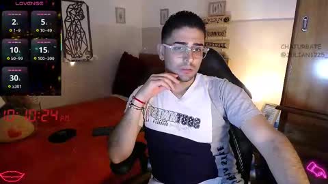 Julian online show from November 14, 3:10 am