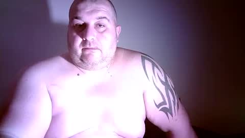 Snapshot of julianoparno chatting on March 10, 12:07 am Juliano online show from March 10, 12:07 am