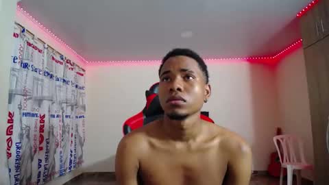 juniorhot07 online show from November 14, 2:59 am