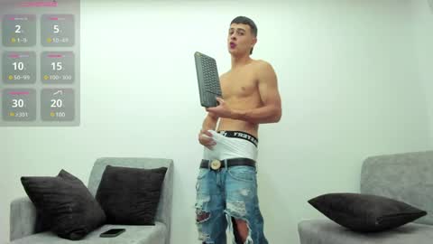 Junior online show from February 5, 11:06 pm