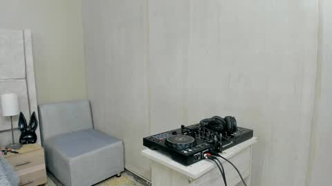 Jupiter online show from November 28, 6:32 pm