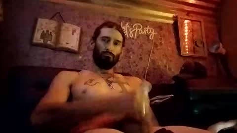 Snapshot of just2day2000 chatting on November 1, 5:44 am just2day2000 online show from November 1, 5:44 am