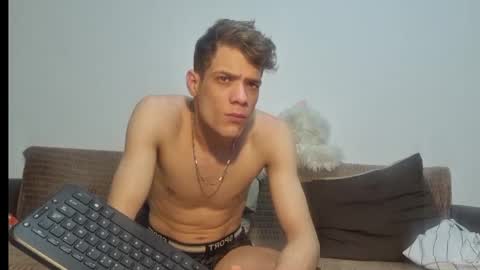 Snapshot of just_alexx12 chatting on December 29, 12:41 am just_alexx12 online show from December 29, 12:41 am