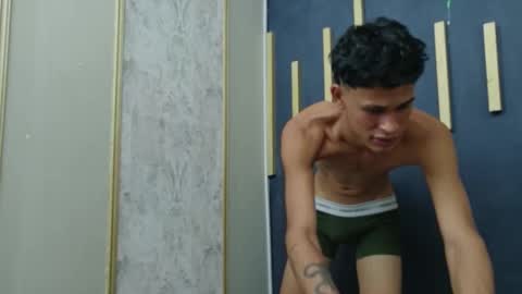 JUST online show from December 1, 7:50 pm