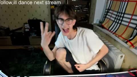 just_tip_me online show from October 11, 3:38 pm
