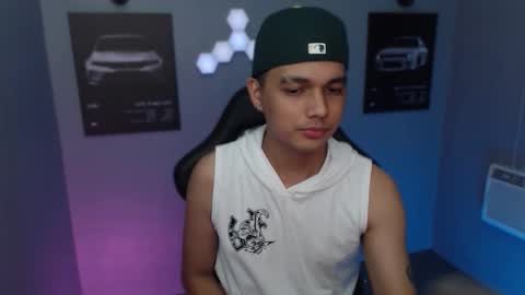 Snapshot of justagamerxxx chatting on September 10, 11:20 am Rhys online show from September 10, 11:20 am