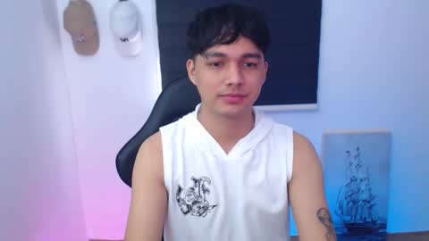 Snapshot of justagamerxxx chatting on February 24, 12:20 am Rhys online show from February 24, 12:20 am
