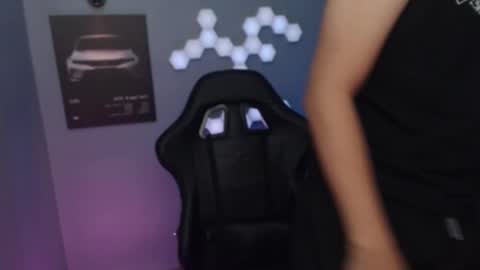 Snapshot of justagamerxxx chatting on September 8, 9:14 pm Rhys online show from September 8, 9:14 pm