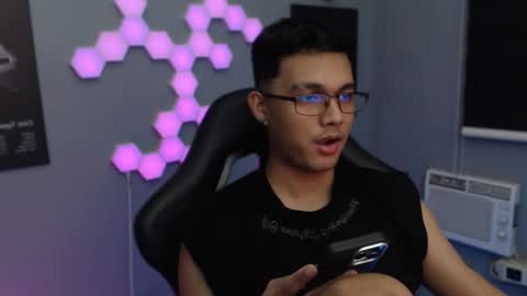 Snapshot of justagamerxxx chatting on September 30, 11:58 am Rhys online show from September 30, 11:58 am