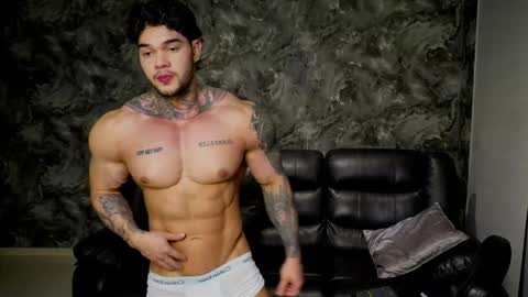 justin clark1 online show from February 25, 3:51 am