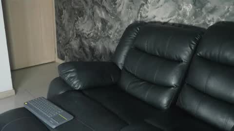 justin clark1 online show from December 5, 4:41 am