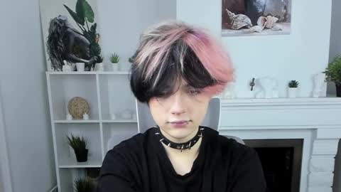 Snapshot of justin_twinkboy chatting on October 9, 12:32 pm JUSTIN online show from October 9, 12:32 pm