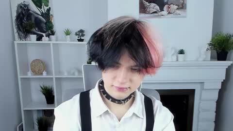 Snapshot of justin_twinkboy chatting on October 4, 9:08 pm JUSTIN online show from October 4, 9:08 pm
