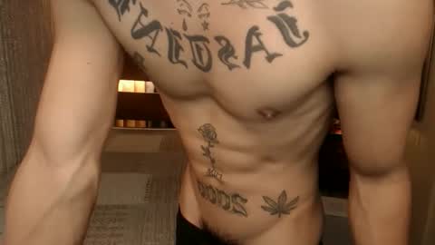 justine_hunk online show from April 7, 6:57 am