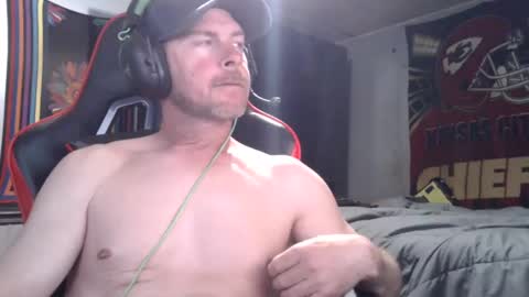 Snapshot of justinwam chatting on March 9, 7:56 am new here lets have fun online show from March 9, 7:56 am