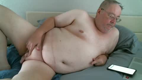 Snapshot of justmedm64 chatting on September 18, 7:38 pm justmedm64 online show from September 18, 7:38 pm