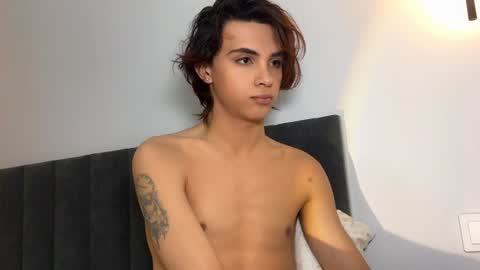 Snapshot of k0sta_32 chatting on January 31, 10:31 am k0sta online show from January 31, 10:31 am
