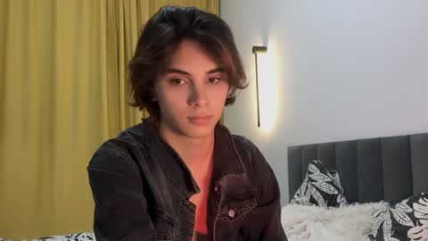 Snapshot of k0sta_32 chatting on January 22, 8:06 pm k0sta online show from January 22, 8:06 pm