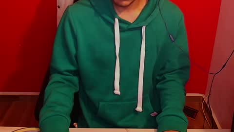 kael_art_d online show from September 18, 8:33 pm