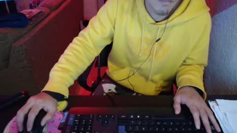 kael_art_d online show from January 6, 11:52 pm