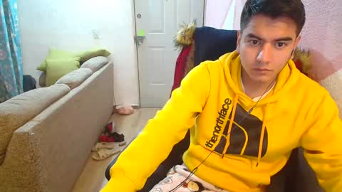 kael_art_d online show from December 6, 3:19 am