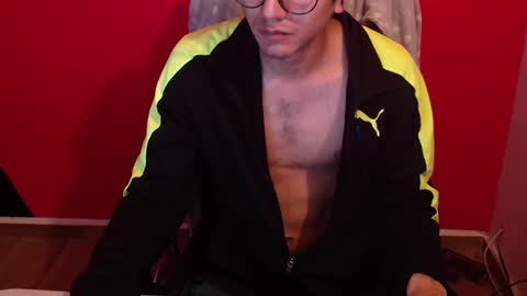 kael_art_d online show from September 30, 10:02 pm