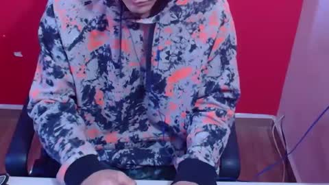 kael_art_d online show from November 6, 1:25 pm