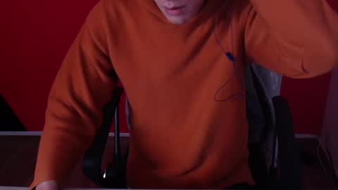 kael_art_d online show from October 6, 9:08 pm