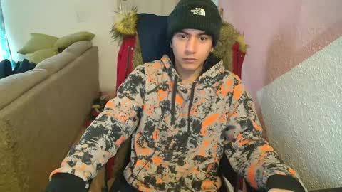 kael_art_d online show from December 6, 4:06 pm