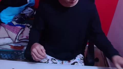 kael_art_d online show from November 23, 6:08 pm