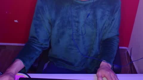 kael_art_d online show from November 10, 2:27 am