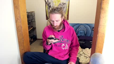 Kaiku77 online show from December 11, 9:33 pm