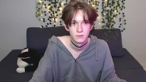 slutkai online show from October 8, 7:40 pm