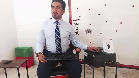 Kaleth online show from January 14, 7:06 pm