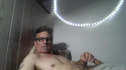 kalifornia91666 online show from December 17, 10:44 am