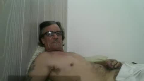Snapshot of kalifornia91666 chatting on January 9, 9:48 am kalifornia91666 online show from January 9, 9:48 am